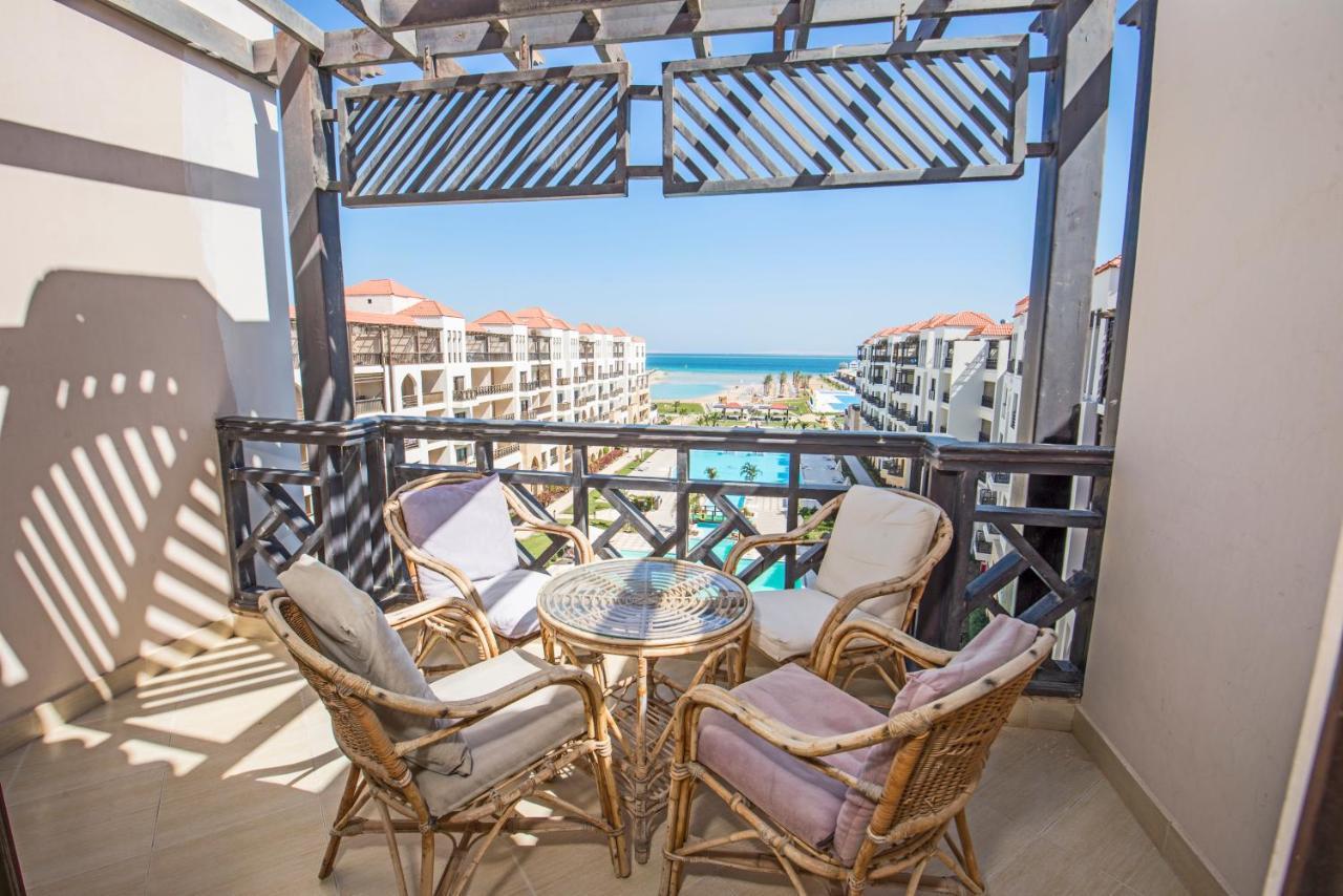 Premium Sea View 2 Bedrooms 2 Bathrooms Apartment Located Within Gravity Hotel & Aquapark Хургада Екстер'єр фото